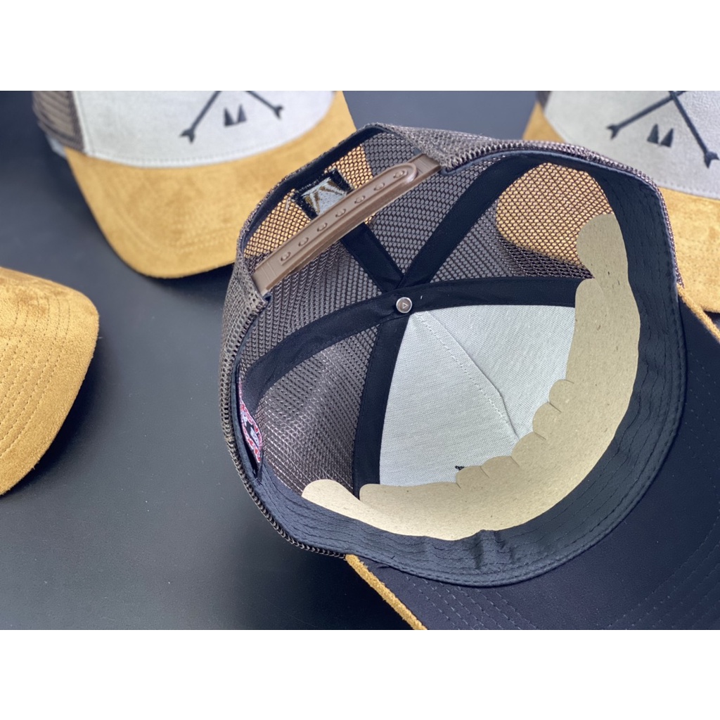 Nón kết phối lưới nâu mỏ bò thêu mũi tên thời trang