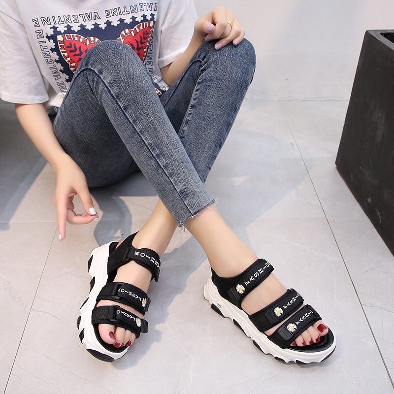 ( 3 Màu ) Sandal Nữ Hoa Cúc 3 Quai Kiểu Dáng Mới Cực Xinh Xắn Dễ Dàng Phối Đồ