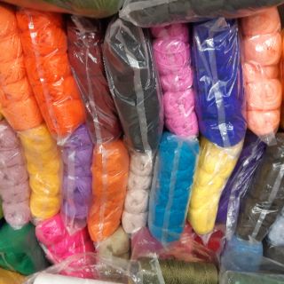 Chỉ len đủ màu sắc 25k / cuộn