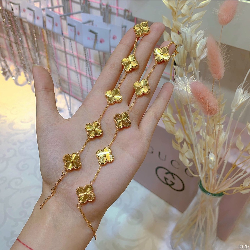 Lắc Tay Titan Ko Han Rỉ Cỏ 4 Lá TT 4004