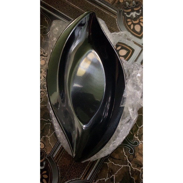 Dĩa hình lá dài nhựa Melamine nhiều màu