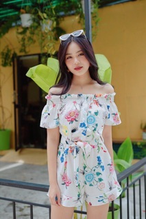 Jum hoa nhí bẹt vai