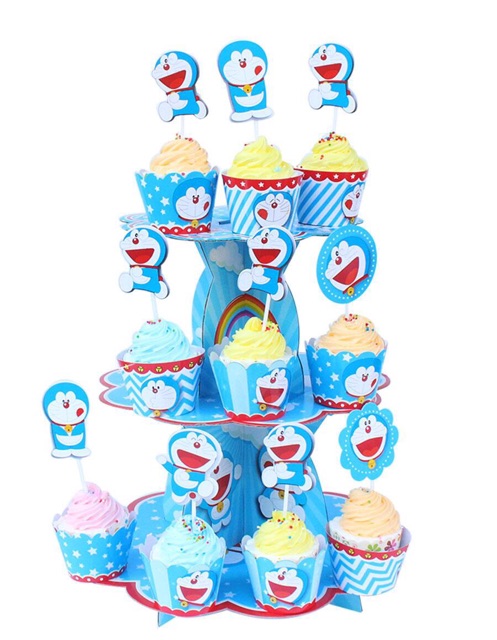 Tháp bánh 3 tầng , tem cắm + ly cupcake mẫu bé trai.