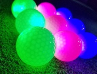 Bóng golf phát sáng
