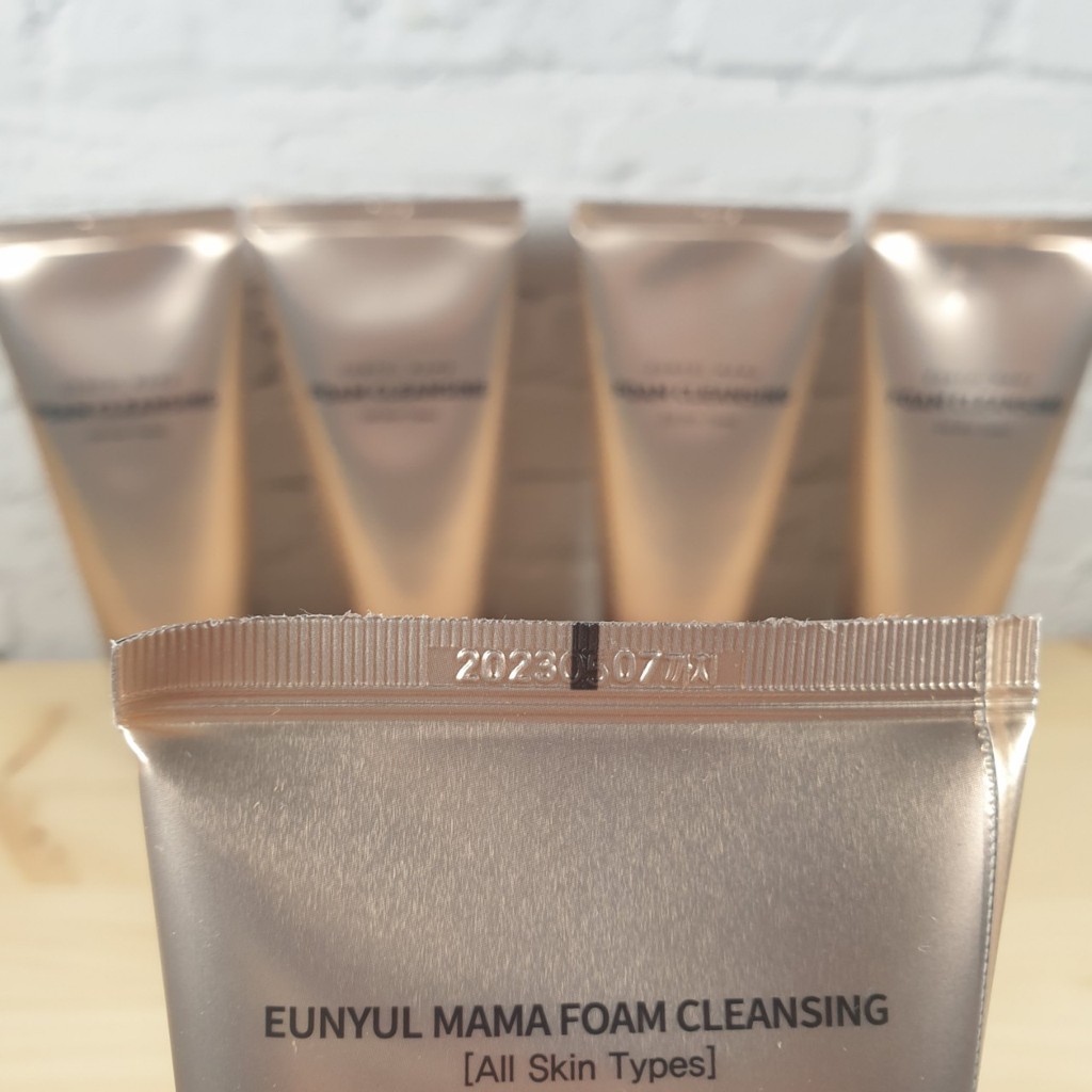 Sữa rửa mặt EUNYUL MAMA CLEANSING FOAM | BigBuy360 - bigbuy360.vn