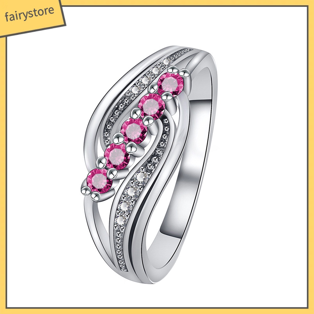 Nhẫn Cưới Đính 5 Viên Ngọc Ruby Giả Thiết Kế Thanh Lịch