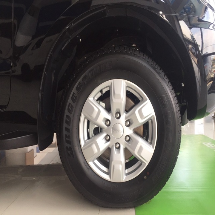 Logo chụp mâm, ốp vành la zăng bánh xe ô tô Ford Everest 2016 trở lên và Ford Ranger, đường kính 70mm