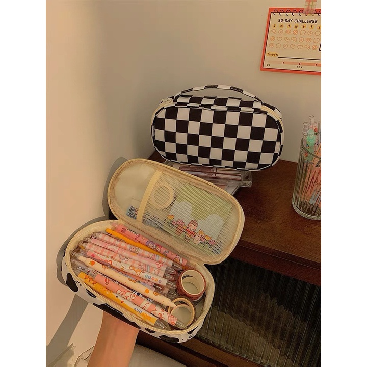 Hộp Bút Vải Caro Checkerboard Trắng Đen