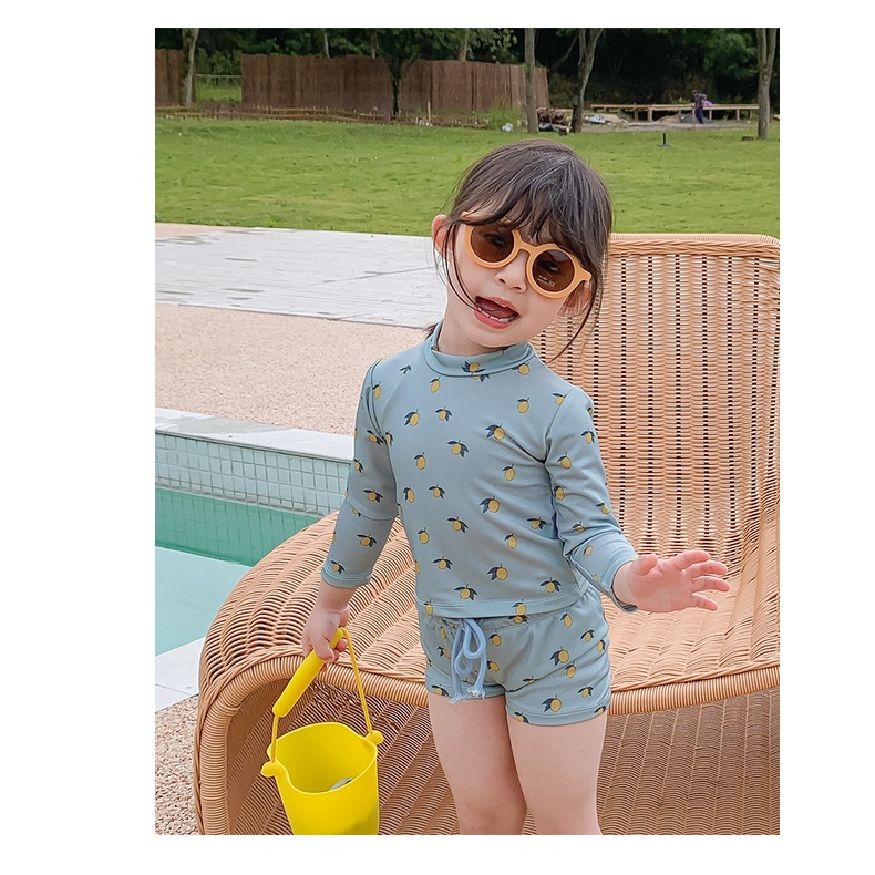 Set đồ bơi ngắn dài tay chống nắng in hoa dễ thương phong cách Hàn Quốc thời trang đi biển cho bé gái
