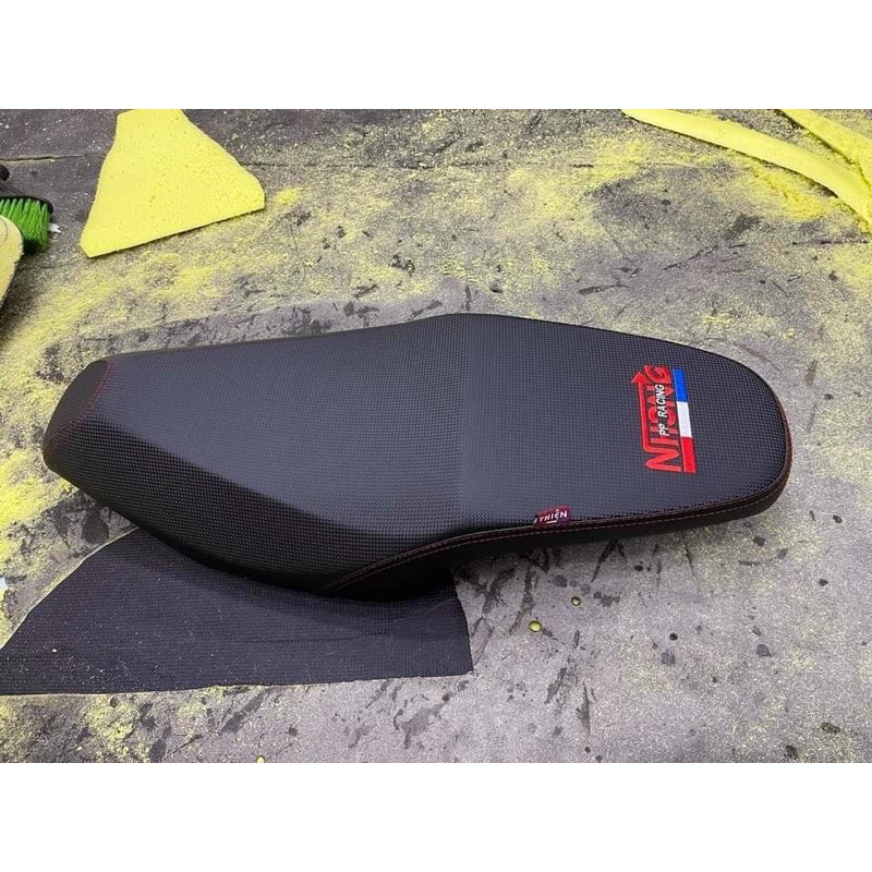 Da yên thái cao su 4 chiều cho các dòng xe