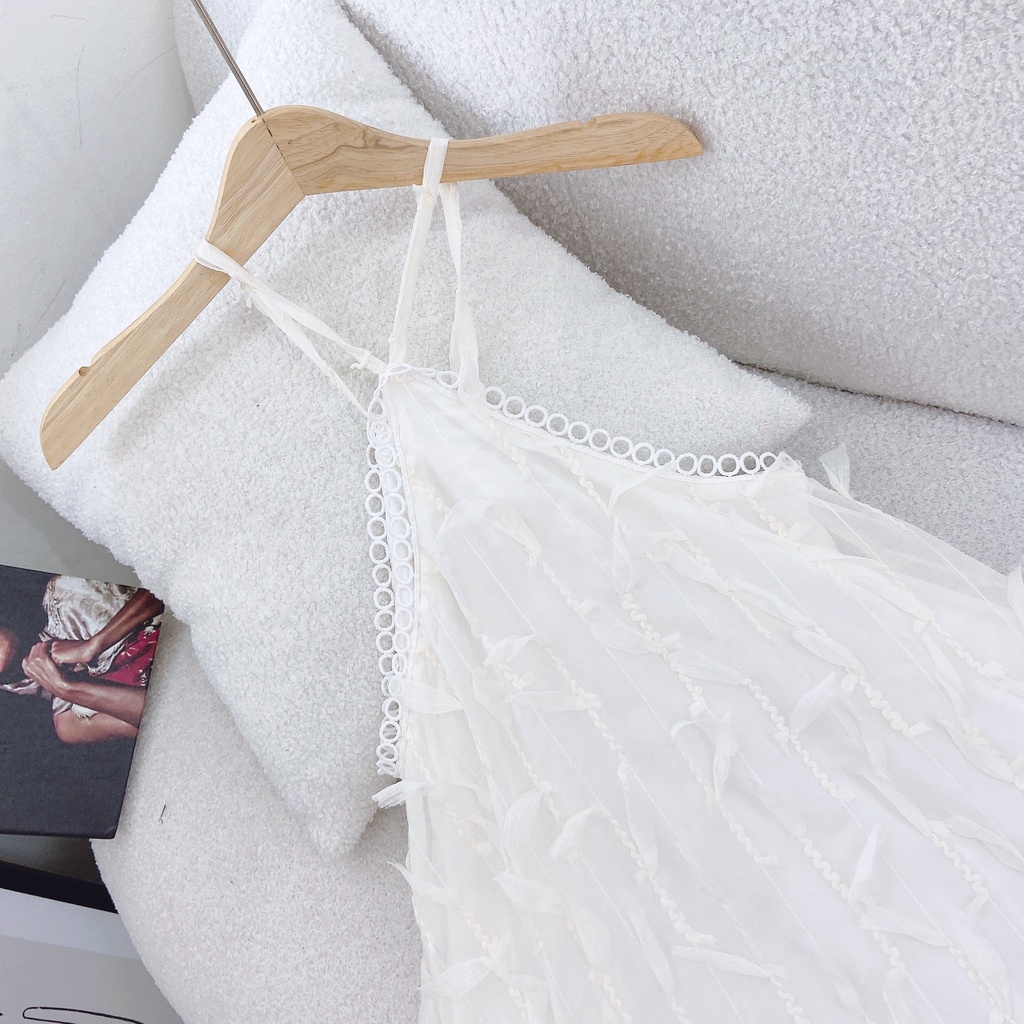 ĐẦM YẾM LÔNG VŨ TRẮNG KEM