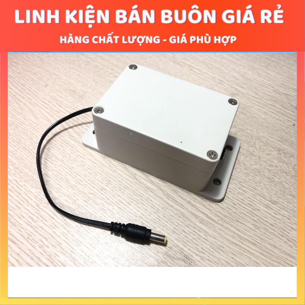 Bộ lưu điện UPS 8000mah mini 12V 3Ah 5v1A(chạy modem wifi được 4-5 giờ) bảo hành 3 tháng