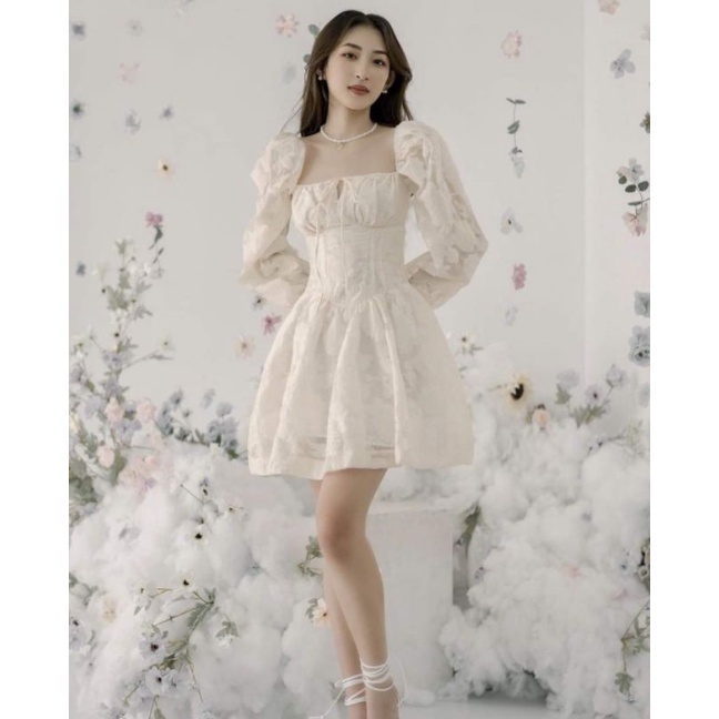 Đầm dáng xòe tay bồng chất ren hoa xinh xắn Husio Dress