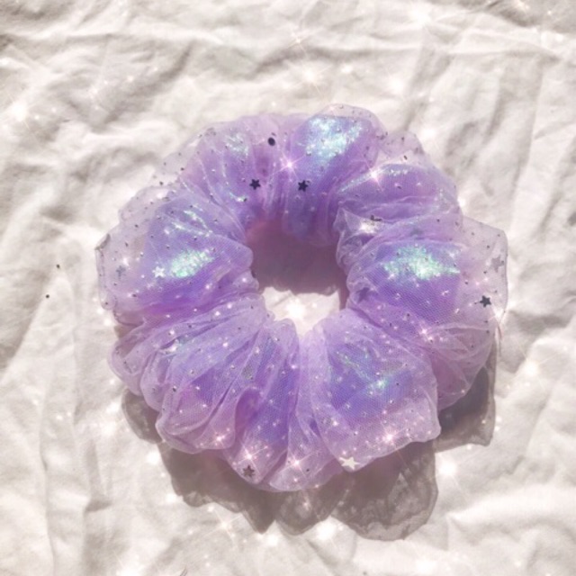 Các mẫu cột tóc scrunchies chưa bán chính thức