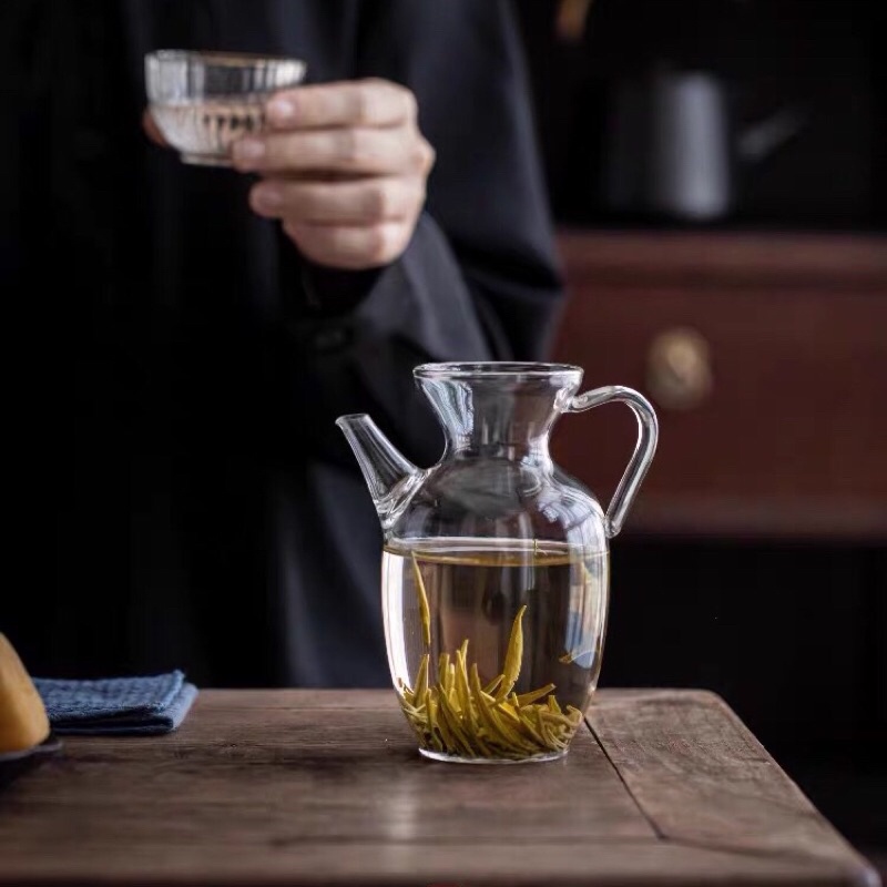 Tống trà thuỷ tinh dung tích 300ml.