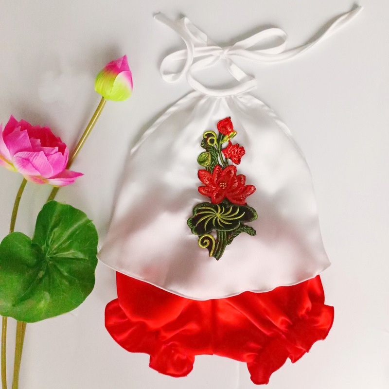 YẾM ĐÀO THÊU HOA SEN CHO BÉ