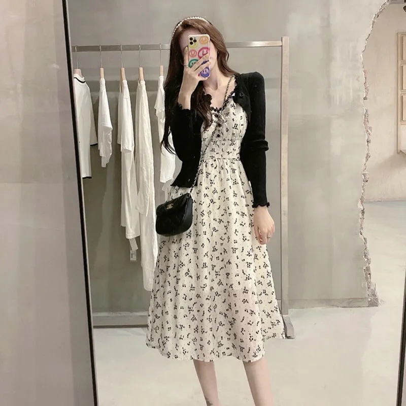 Đầm Dệt Kim Hoa Dài Tay Cổ Chữ V Mùa Xuân Hè Mới