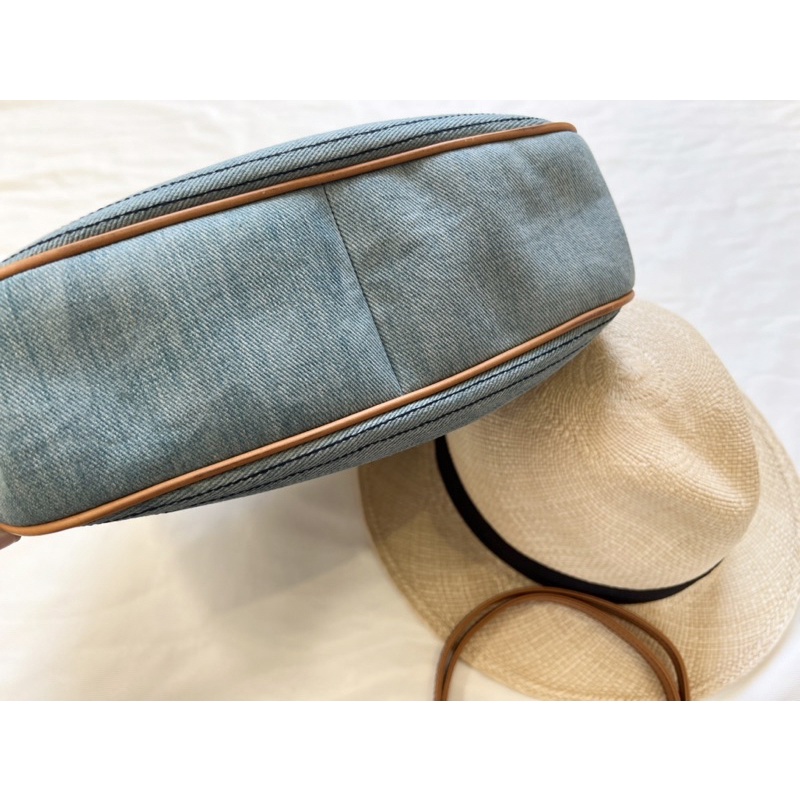 Túi xách tay đeo chéo Roberta di Camerino