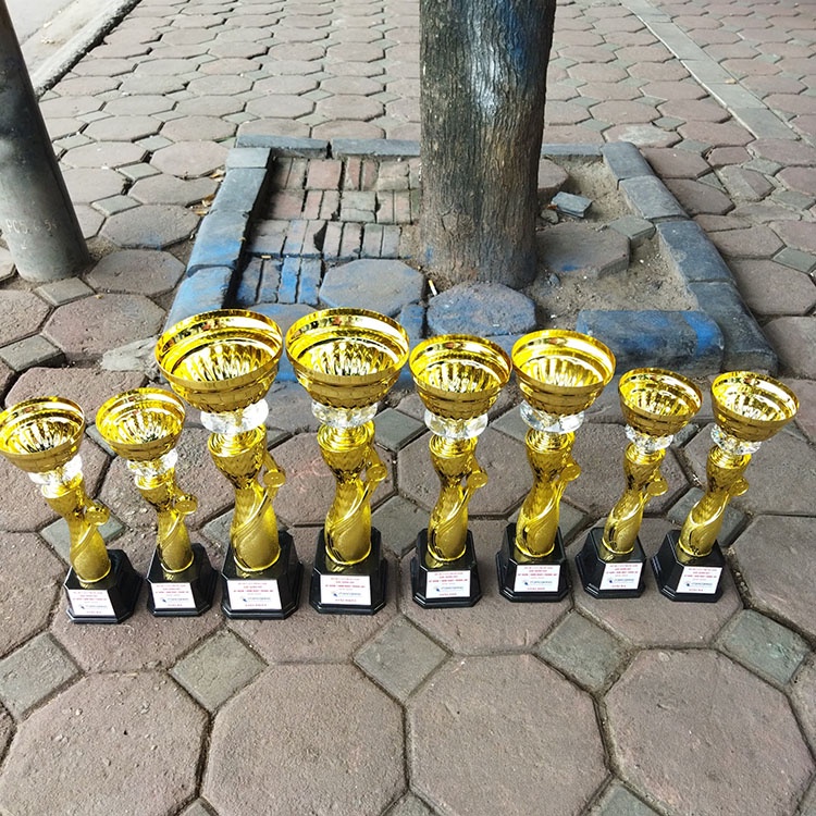 Cúp thể thao cao cấp 9012 dùng làm quà lưu niệm - cúp trao giải  - vinh danh cá nhân + tập thể xuất sắc