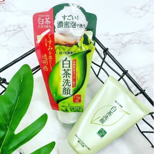 Sữa rửa mặt trà xanh Rohto Shirochasou Nhật Bản 120g cho da dầu mụn