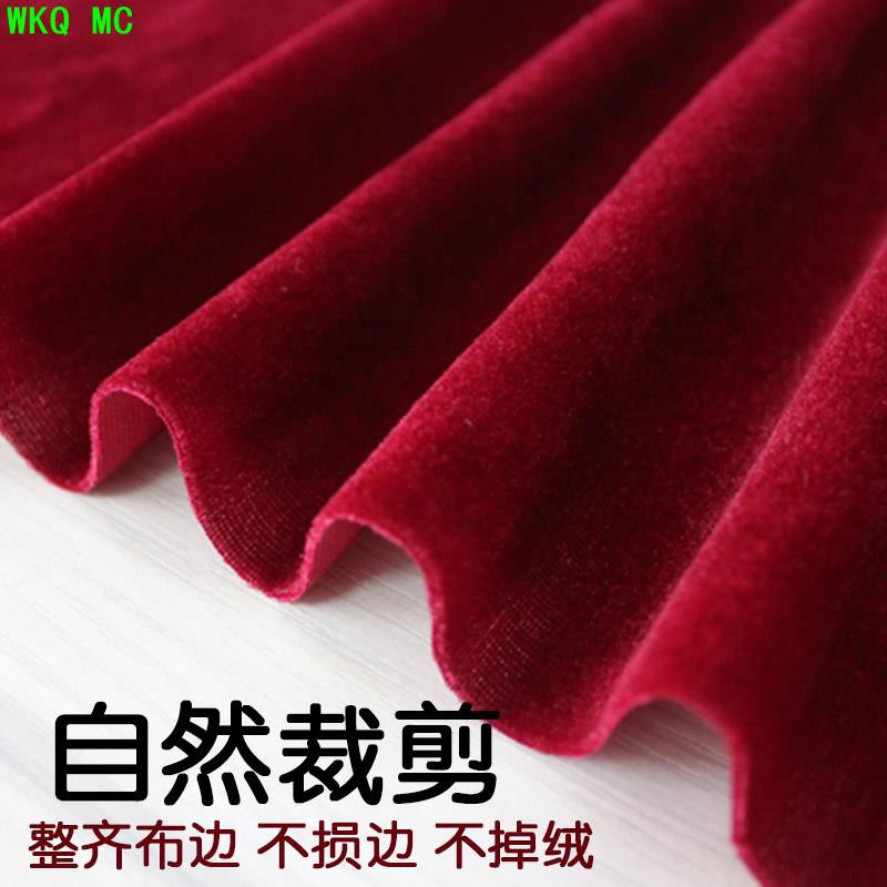 Khăn Trải Bàn Hình Chữ Nhật Vải Nhung Màu Đỏ Đậm Sang Trọng