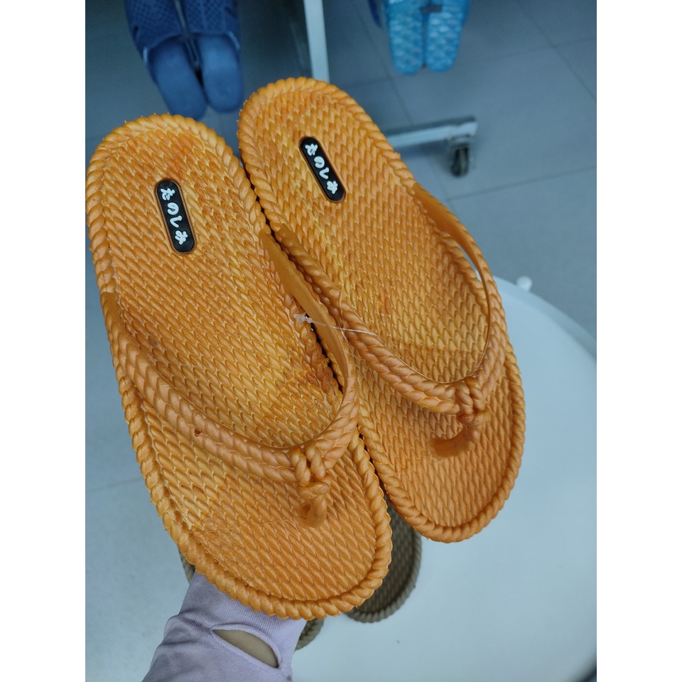 Dép Đúc Xỏ Ngón Nữ Cao 2 Phân Siêu Bền và Êm Chân