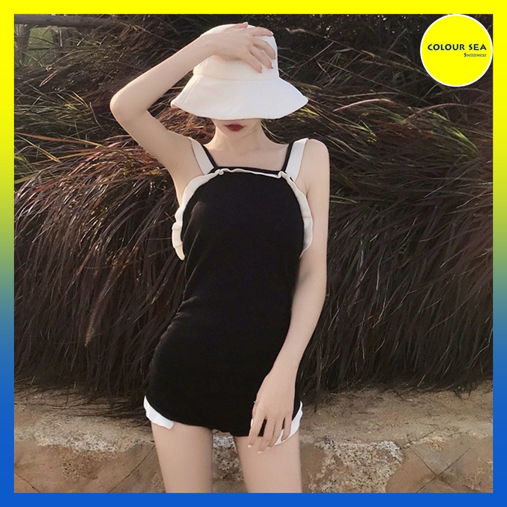 Bikini 1 mảnh liền thân viền trắng kem xếp ly cách điệu | BigBuy360 - bigbuy360.vn