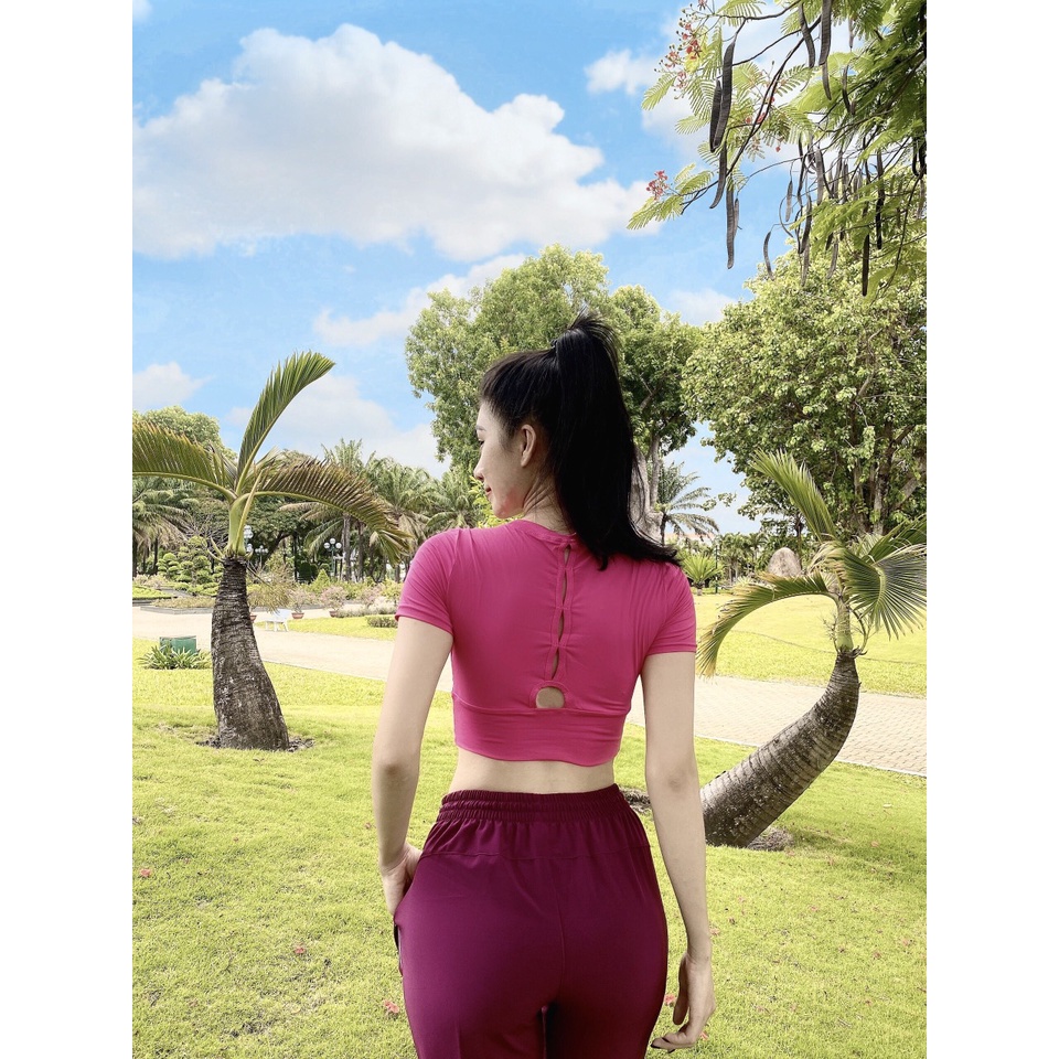 Áo croptop khoét lưng cao cấp sẵn mút (đồ tập gym-yoga-zumba nữ)