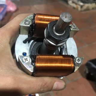 Củ Phát Điện Gắn Vào Xe Máy - Phát dòng điện 220V - Máy phát điện gắn xe máy