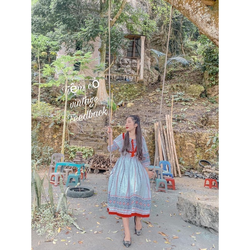 Đầm Vintage thêu hoa thổ Cẩm phong cách bohemian By Cói Vintage