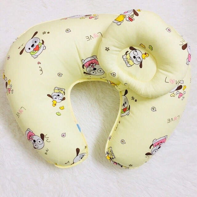 -Gối hỗ trợ cho bé bú miracle baby