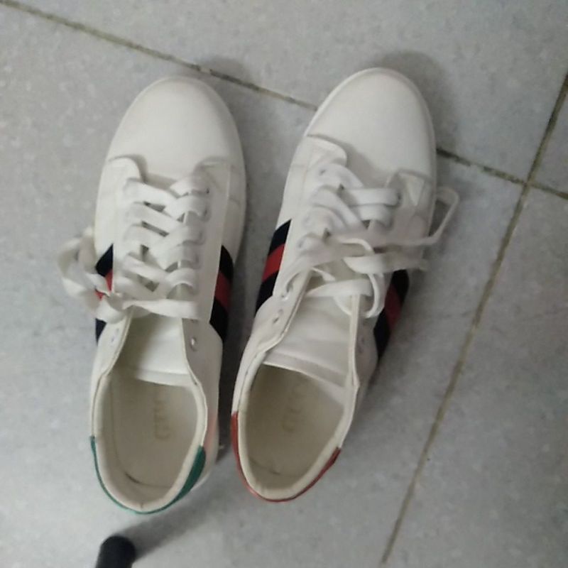 giày nam thanh lý trắng thời trang gucci