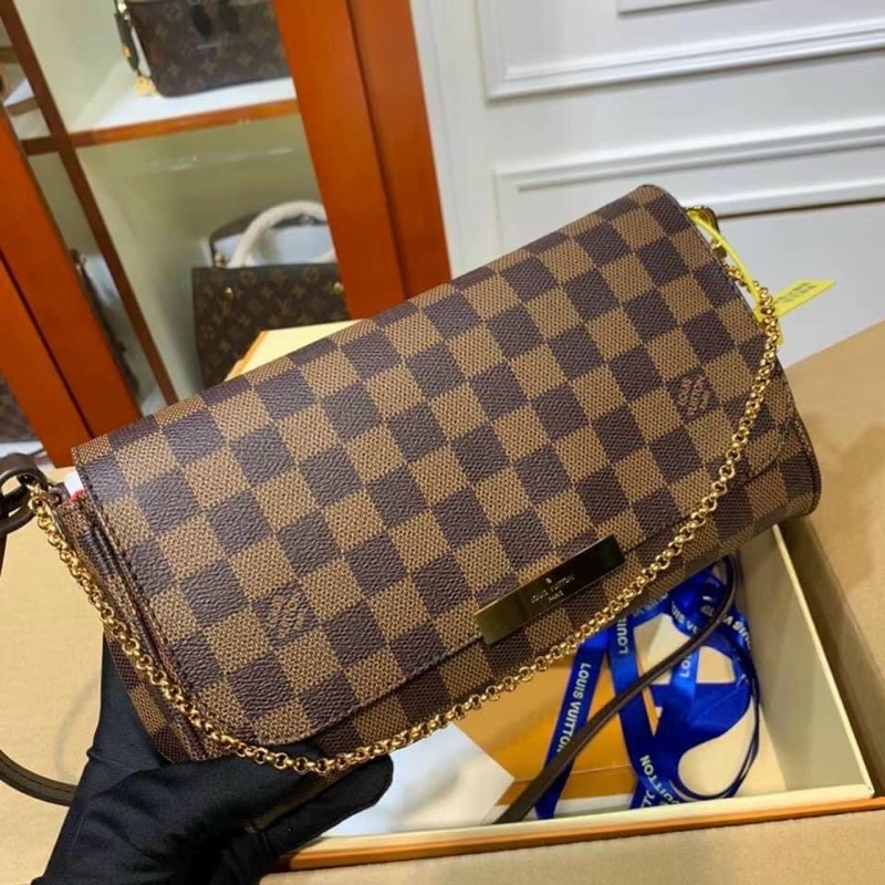 Set Lv kèm ví có dây đeo