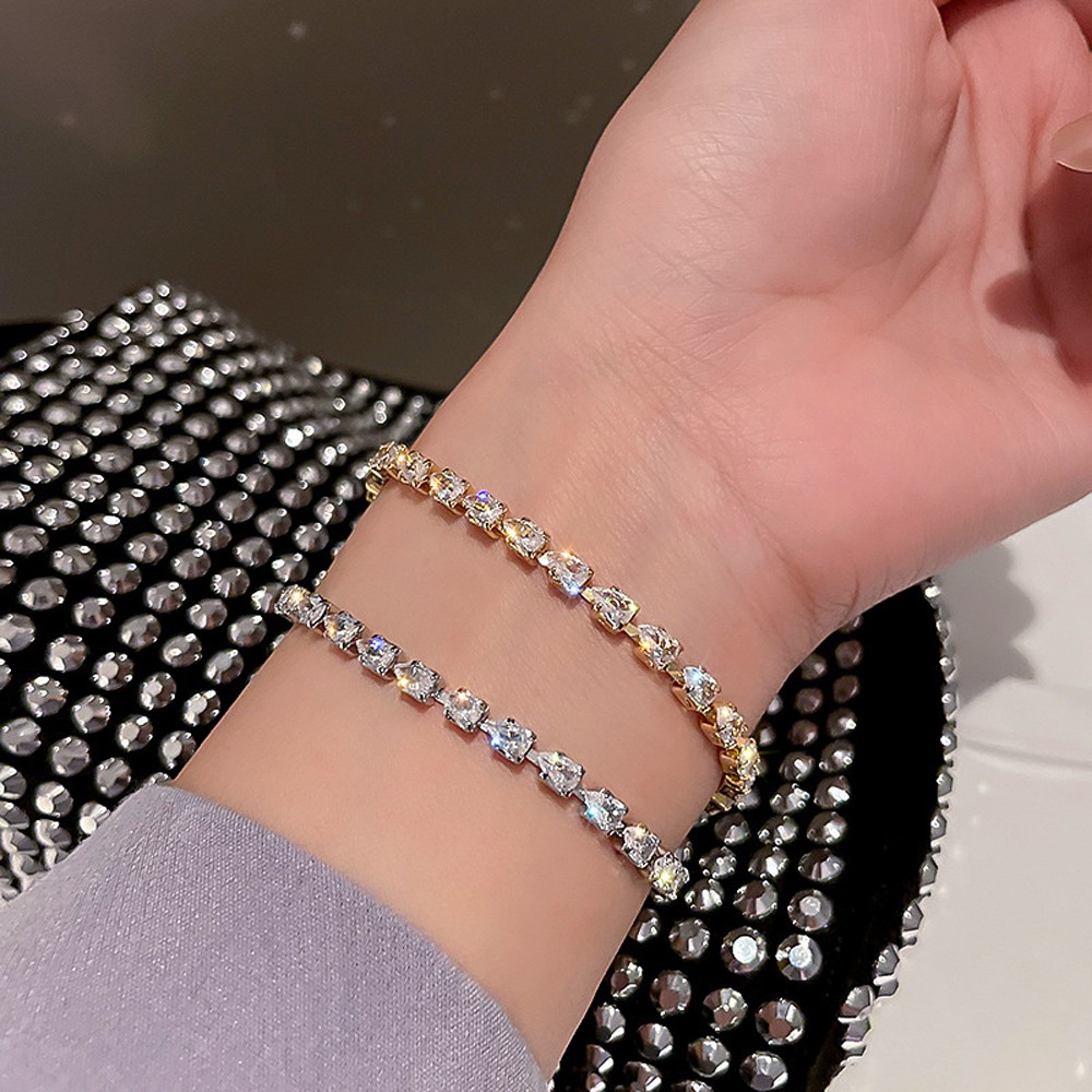 Vòng Tay Nữ Trang Tạo Hình Độc Đáo