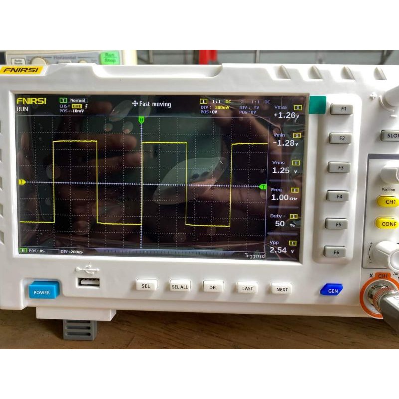 Máy hiện sóng 2 kênh 100MHZ có tích hợp máy phát sin