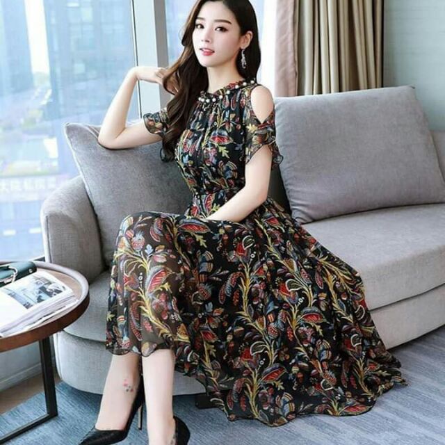 Áo đầm voan xịn của Abc. Chất mềm rủ, thích hợp cho mùa hè............. Ccccc..... Aaaaaooooooiioiiiiiiiiiiiibbbbbbbbb