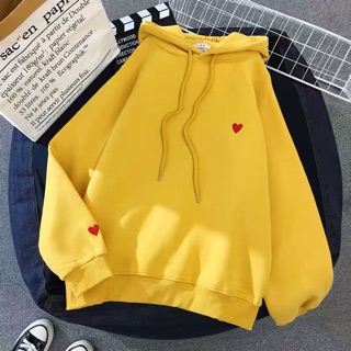 Áo hoodie tim thêu