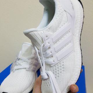 Giày Ultra Boost 4.0 trắng