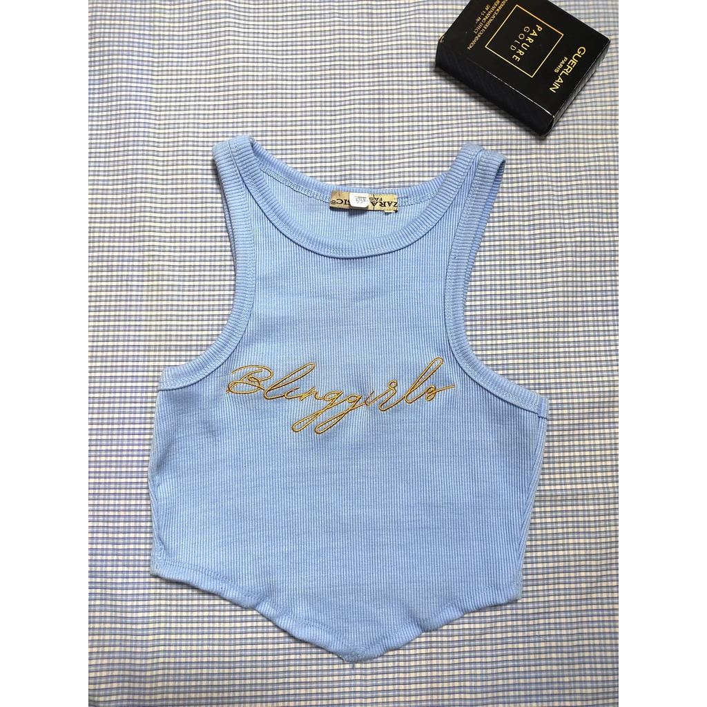 Áo Croptop Ba Lỗ Vạt Nhọn Thêu Chữ