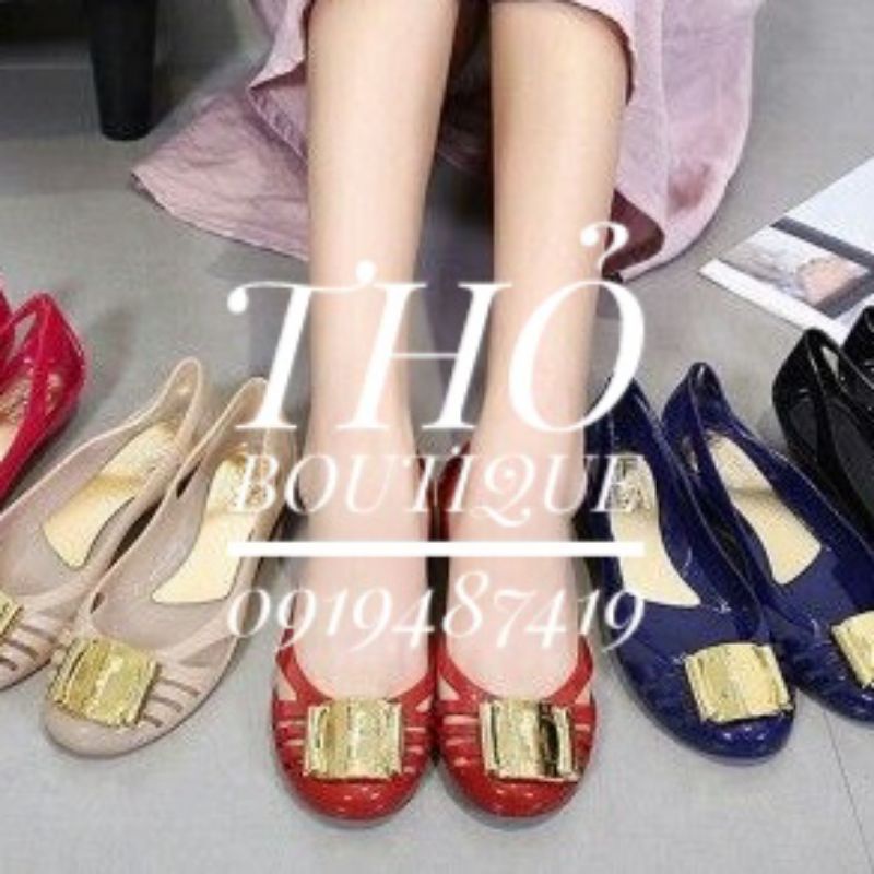 Giày sandal Sal.vatore Ferr.aga.mo nhựa cao su dẻo khoét laser màu đỏ đô 35 38 39