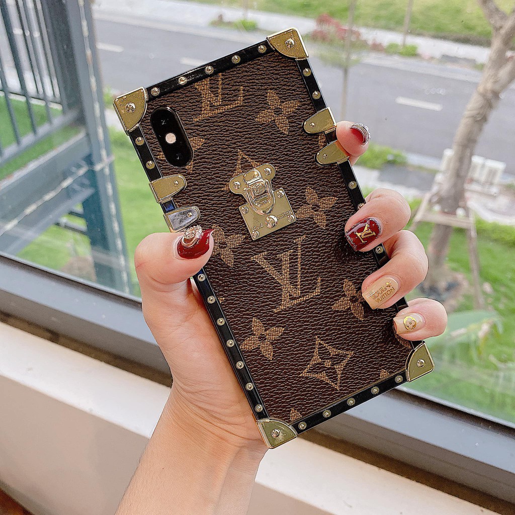 Ốp lưng iphone- Ốp vuông LV sang chảnh 6/6s/7/8/6plus/6splus/7plus/8plus/x/xsmax/11/11promax/12/12promax