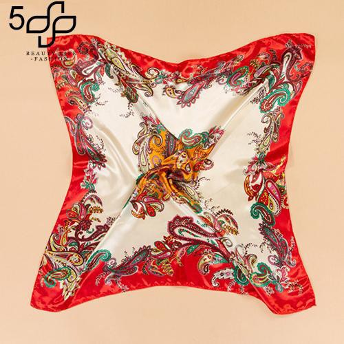 Khăn choàng cổ khổ vuông giả lụa
