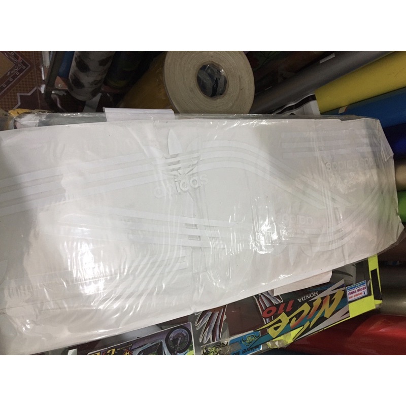 Tem ADIDAS  cho xe VISION dài màu trắng