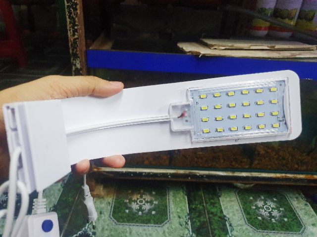 ĐÈN LED KẸP 1 BÊN HỒ CÁ THỦY SINH VIPSUN M280 MÀU TRẮNG HỒ 30 ĐẾN 40CM