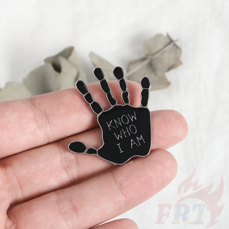 Ghim cài áo hình bàn tay thời trang