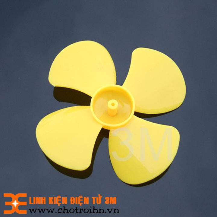 Cánh Quạt Mini Rộng 10Cm Dành Cho Motor Trục 2.3mm (Màu Random)