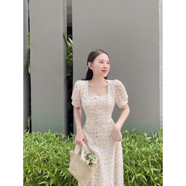 Đầm midi ren hoa nhí tay ngắn