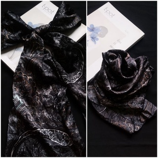 |2hand| Khăn lụa hoạ tiết hoa - vintage sang chảnh