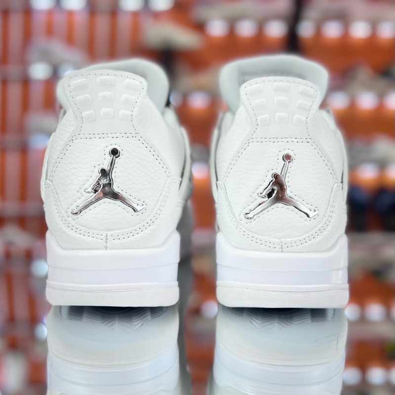 Giày Sneaker JORDAN 4 TRẮNG ĐẾ AIR TẶNG KÈM BỘ QUÀ TẶNG GIÁ TRỊ
