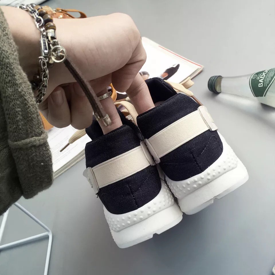 Giày sneaker Kaki Cao Cấp 3 màu Hàng Xuất Nhật | BigBuy360 - bigbuy360.vn